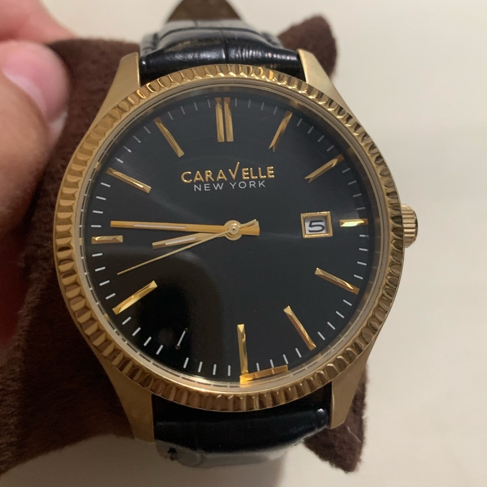 Caravelle Men Watch (genuine leather)